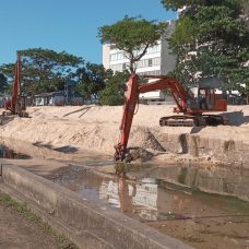 Limpeza do Canal do Jardim de Alah