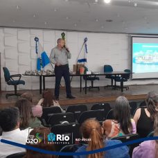 Palestra sobre Sistema e Soluções de Monitoramento Hidrometeorológico