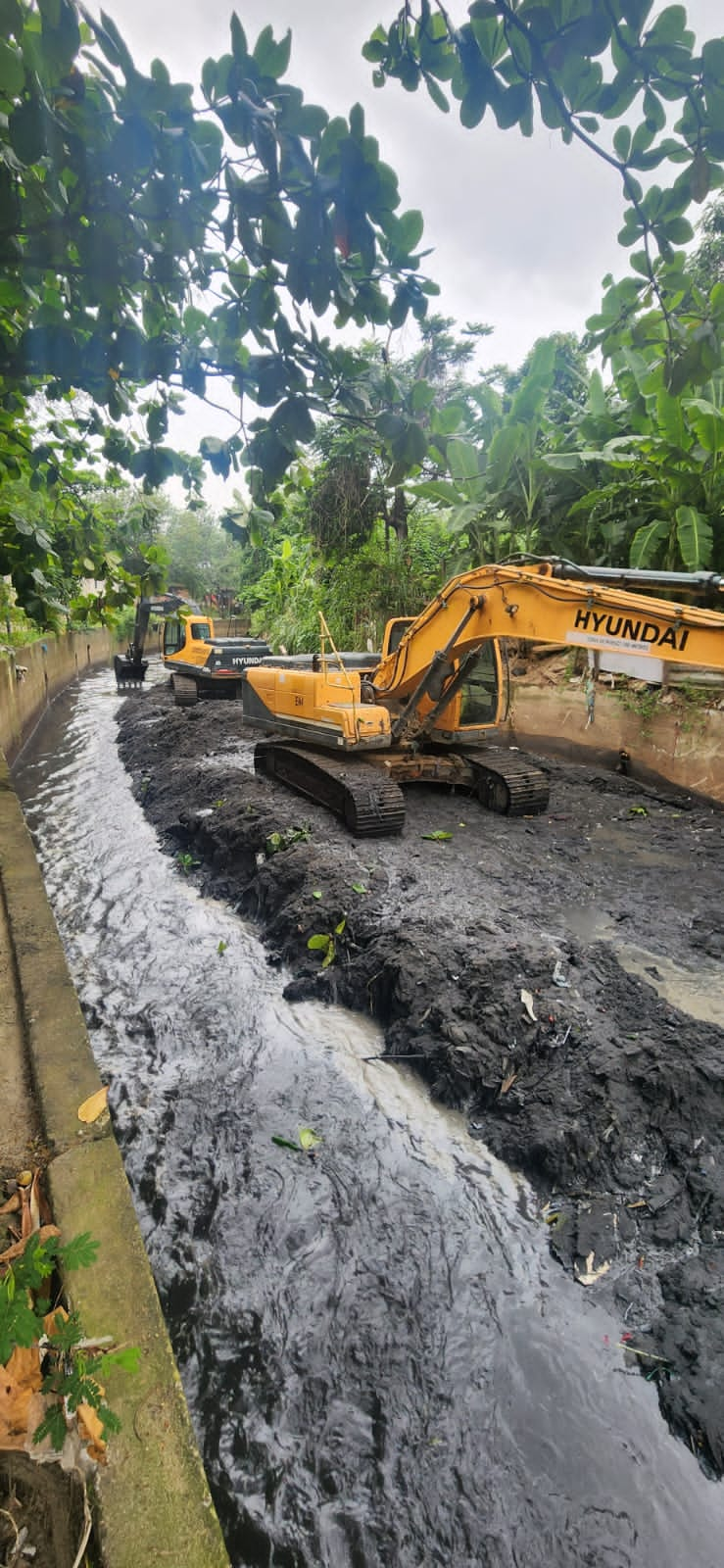 Limpeza do Rio Pavuna, na Zona Norte