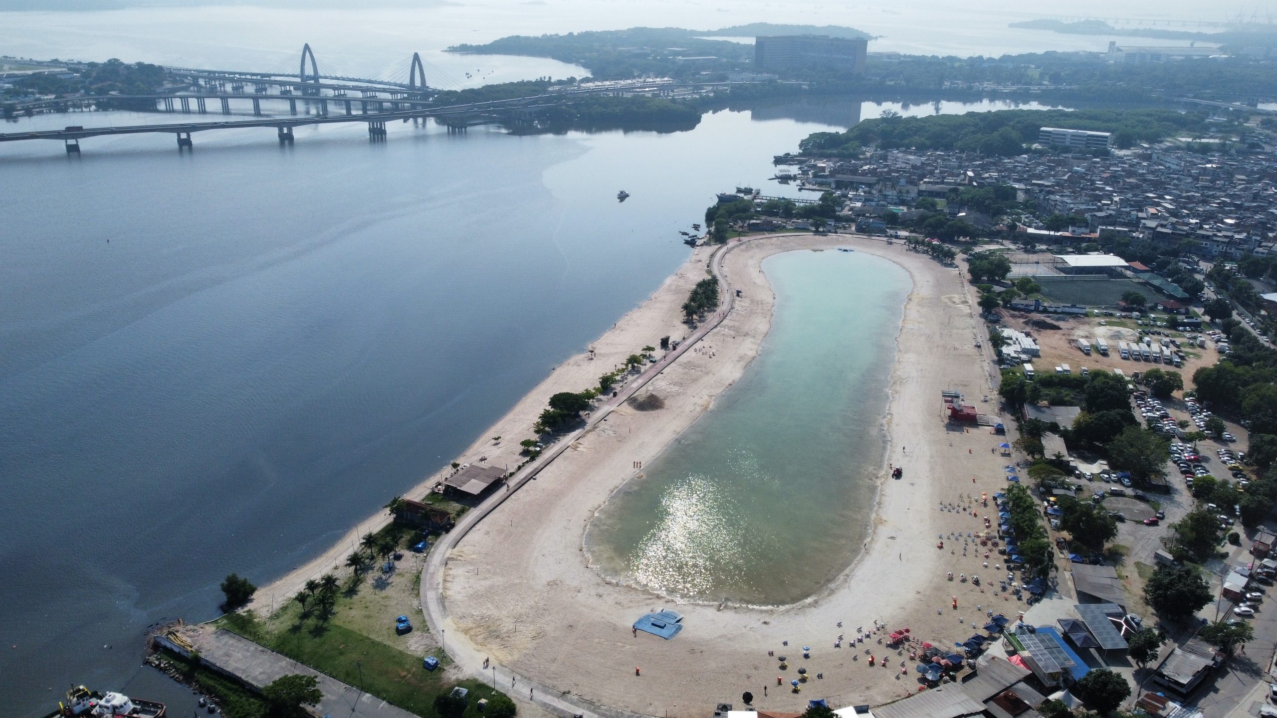 Piscinão de Ramos conclui manutenção - 2024