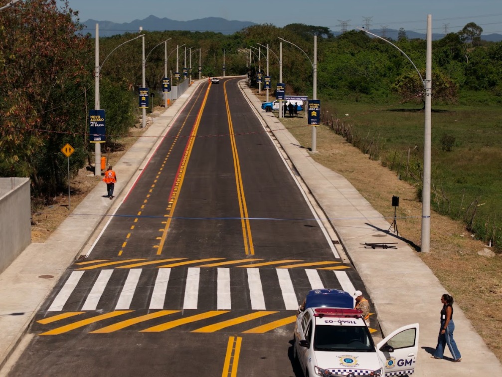 Estrada do Tingui inaugurada